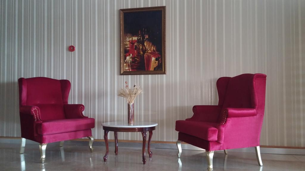 Grand Terme Hotel Kirsehir Bagian luar foto