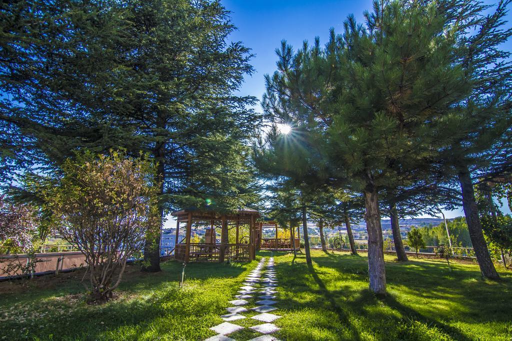 Grand Terme Hotel Kirsehir Bagian luar foto
