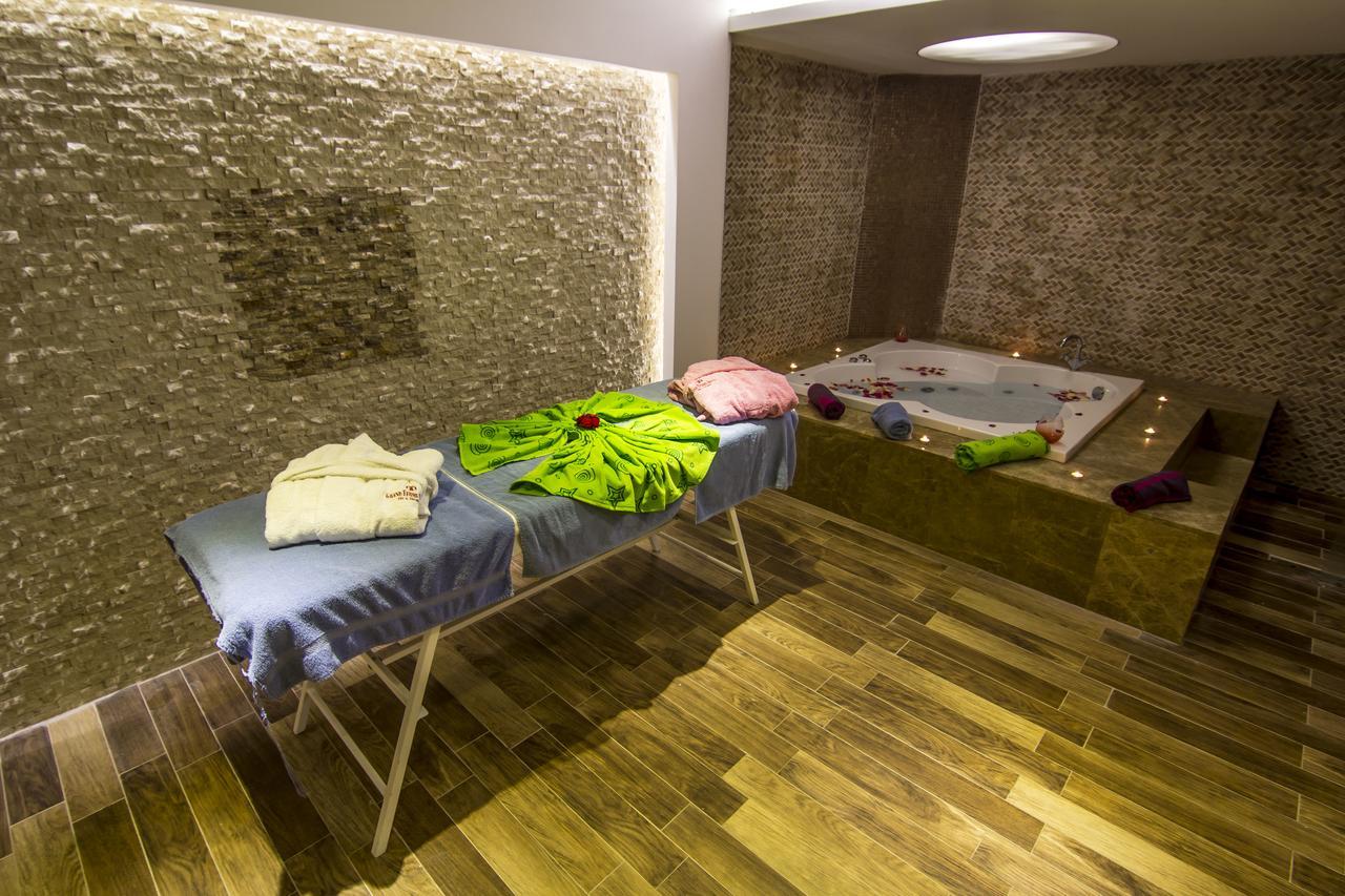 Grand Terme Hotel Kirsehir Bagian luar foto